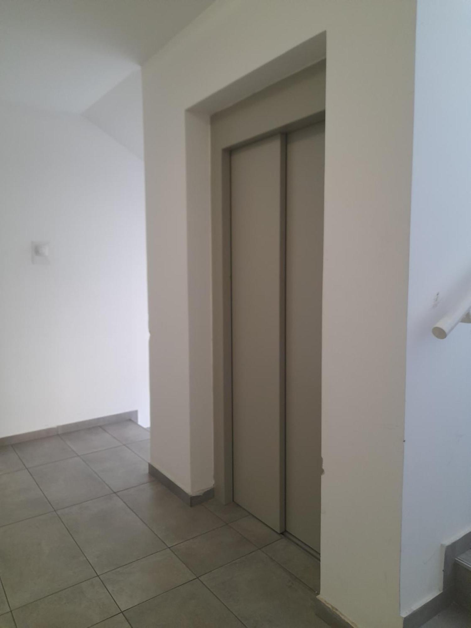 Nikola Ns Apartman Újvidék Kültér fotó